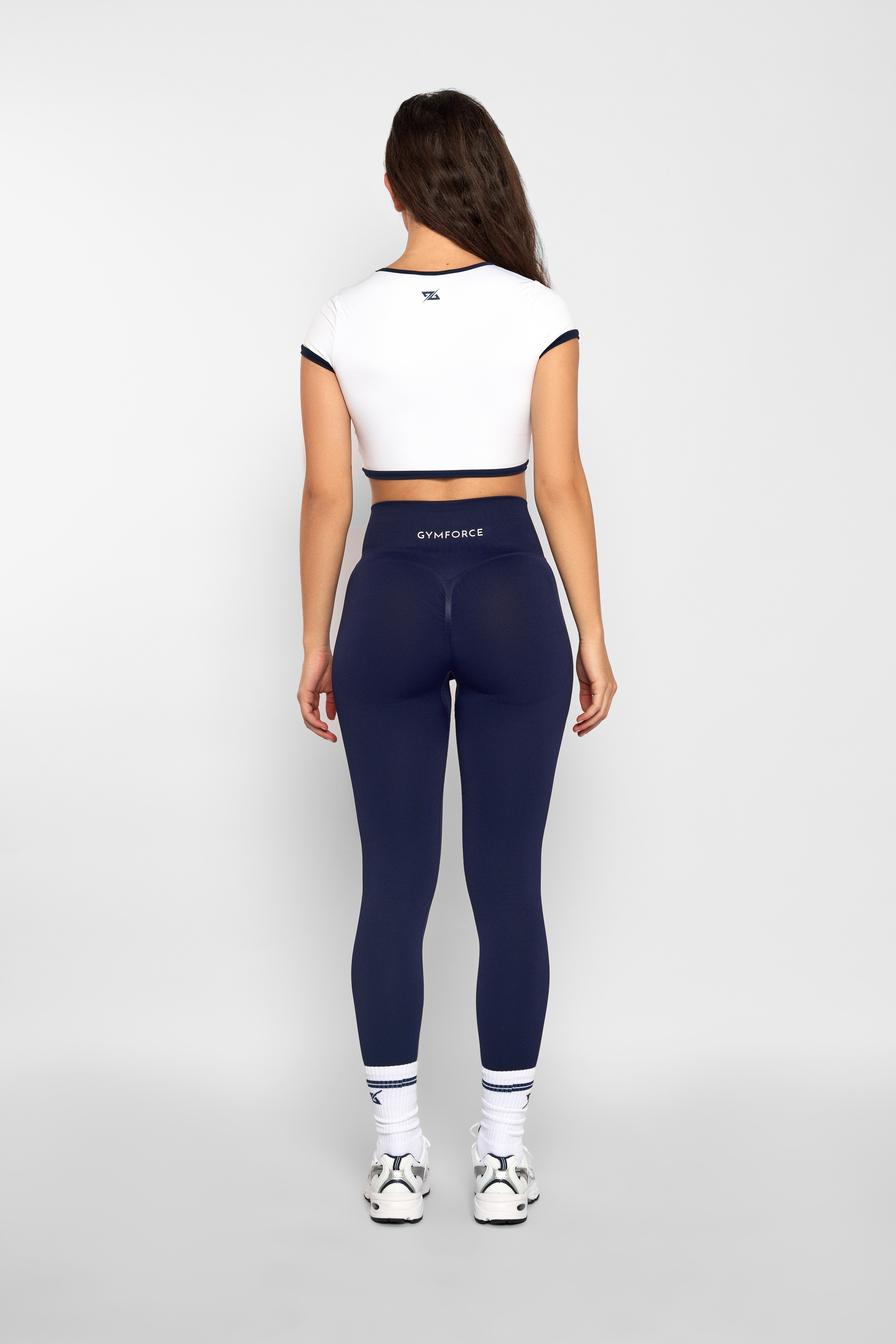 NAVY OUTLINE CROP TOP
