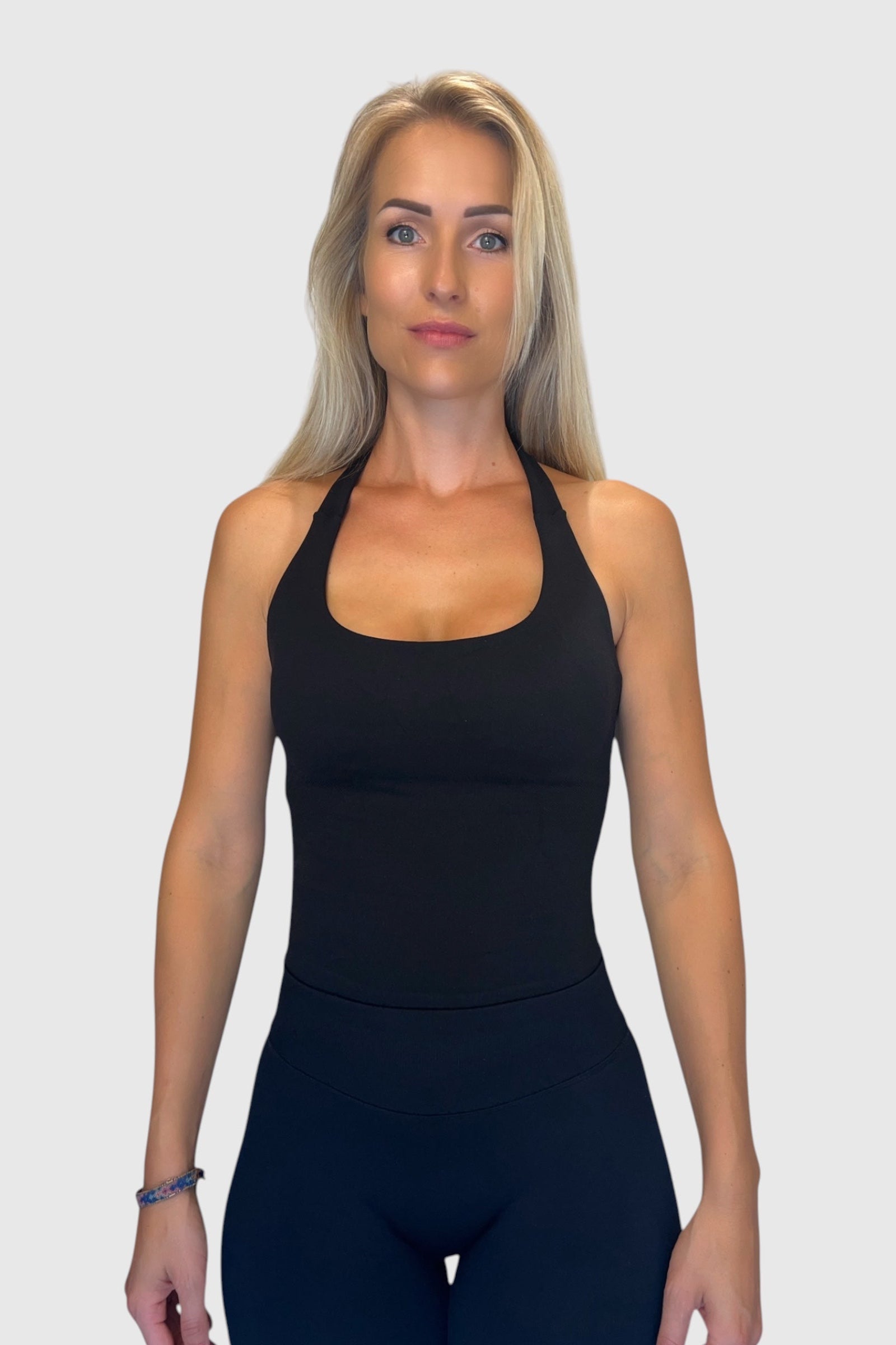 REFINE HALTER TOP